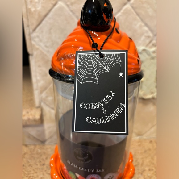 NEW Cobwebs & Cauldrons Halloween Pumpkin Glass Candy Jar - Picture 6 of 9